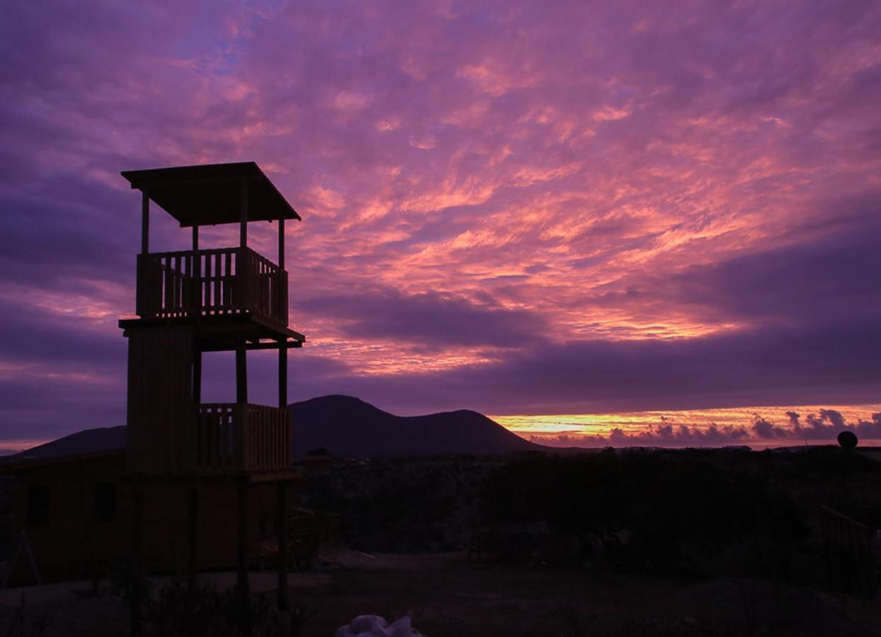 Ocho Aguilas Eco Lodge Guanaqueros Exterior photo